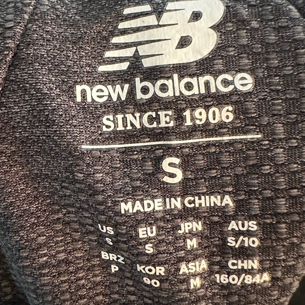 New Balance Women's Charcoal Tee - Picture 5 of 5